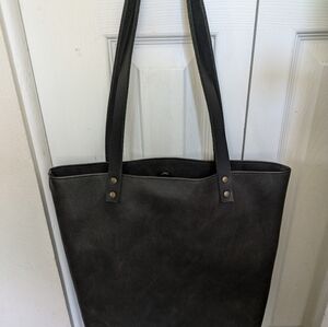 Gray tote